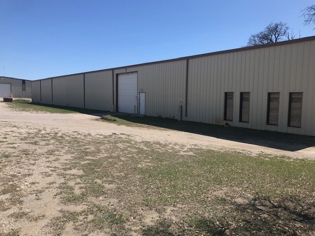 218 Lemmuel, Weatherford, TX à louer - Photo de l’immeuble – Image 2 sur 10