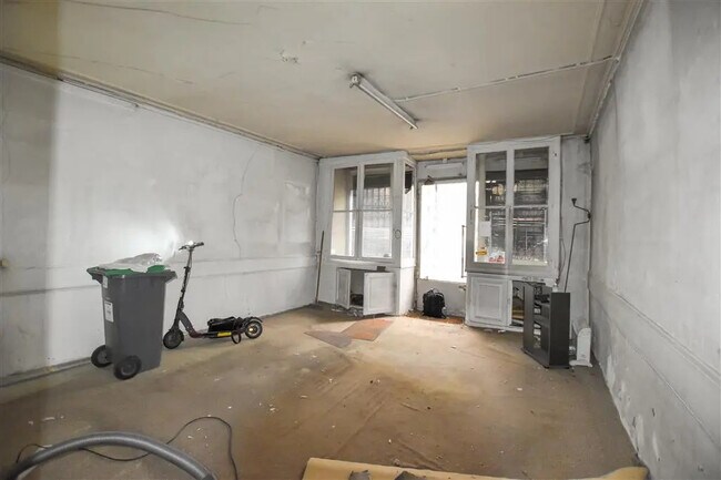 Plus de détails pour Local commercial à louer