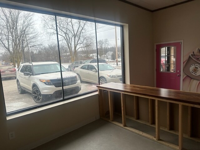 8266 Silver Lake Rd, Linden, MI à louer - Photo de l’immeuble – Image 3 sur 10