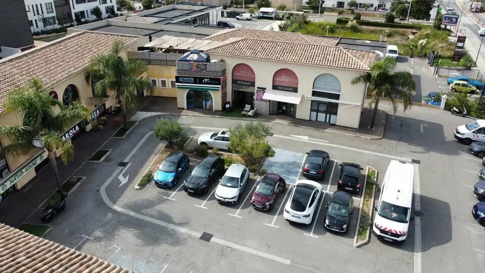 Local commercial dans Ollioules à louer Aérien– Image 1 sur 7