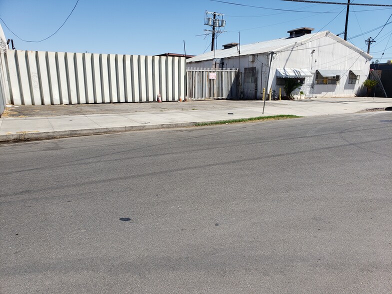 7244 Varna Ave, North Hollywood, CA à louer - Photo de l’immeuble – Image 1 sur 3
