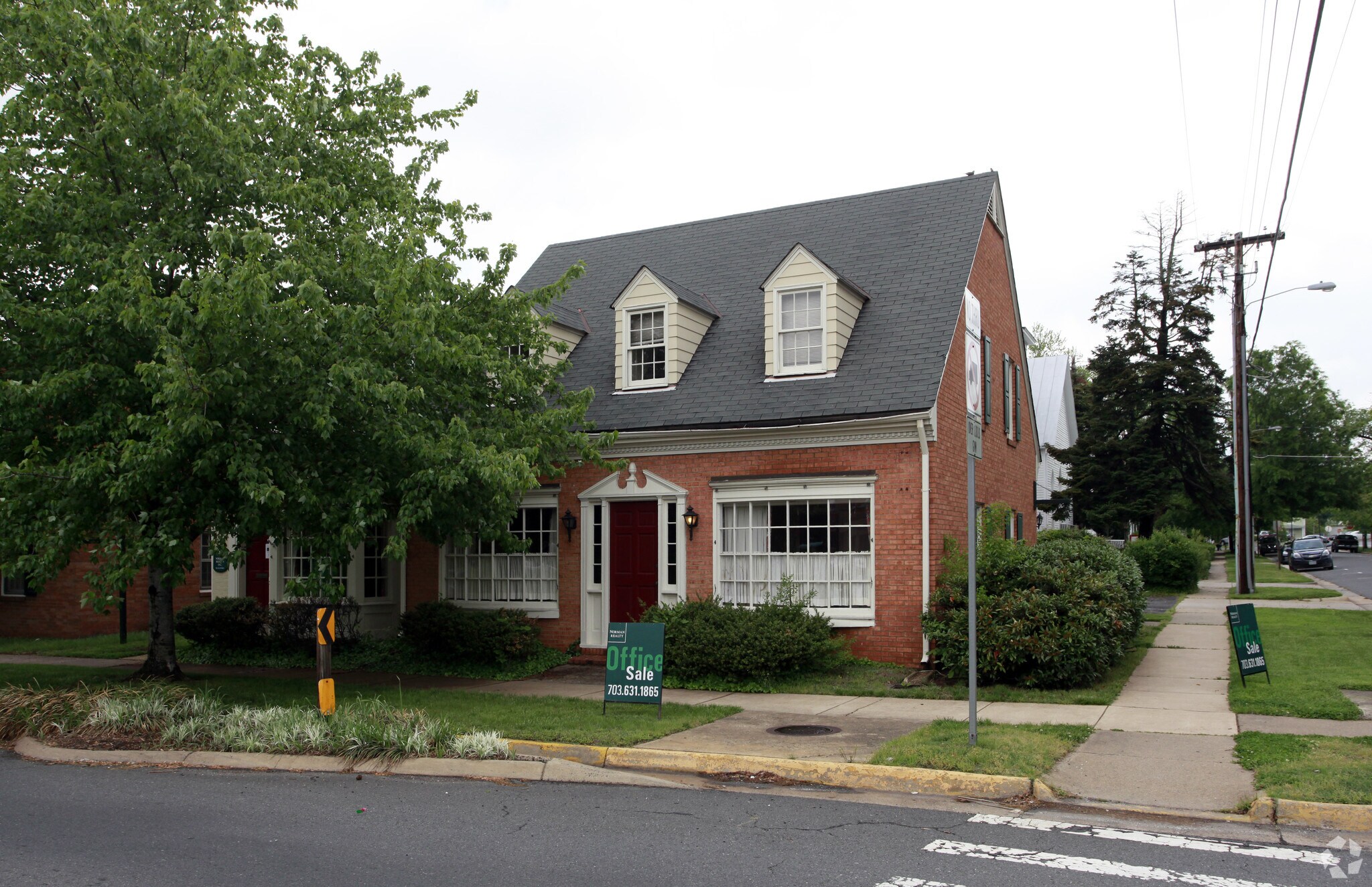 9317 Grant Ave, Manassas, VA à louer Photo principale– Image 1 sur 9
