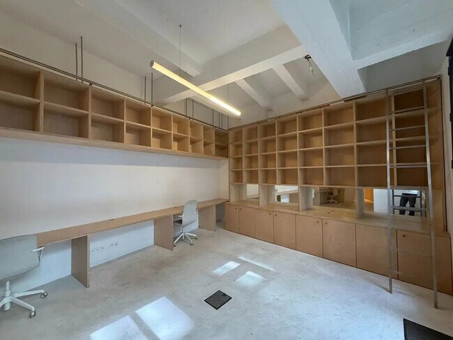 Plus de détails pour Bureau à vendre