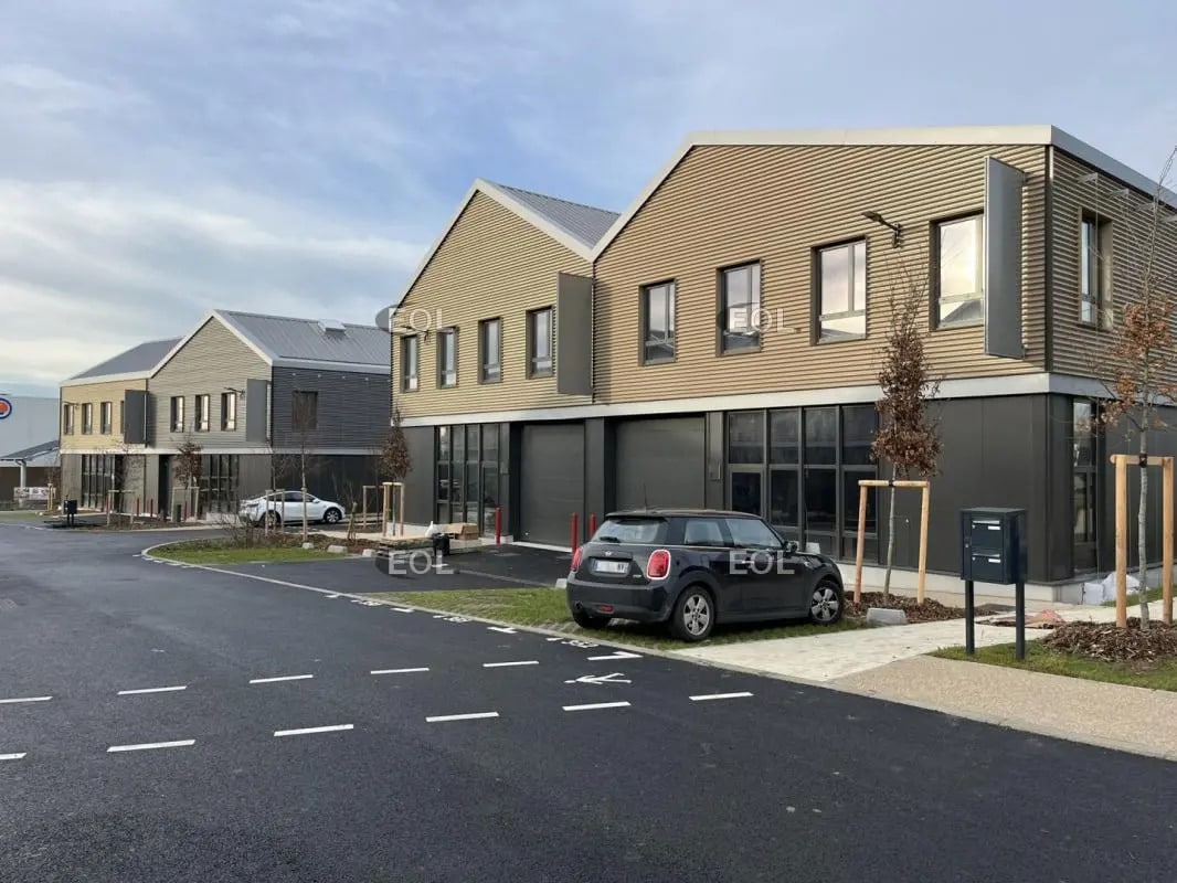 Local d'activités dans Groslay à vendre Photo de l’immeuble– Image 1 sur 9