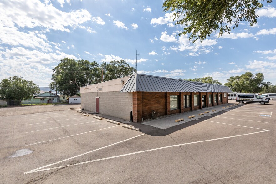 1750 Manzanita Dr, Elko, NV à louer - Photo de l’immeuble – Image 3 sur 30