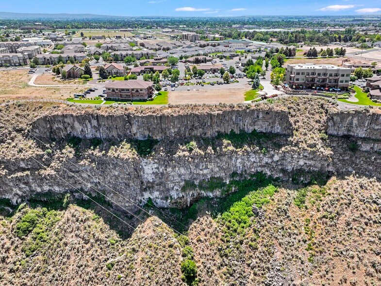 201 River Vista Pl, Twin Falls, ID à vendre - Photo de l’immeuble – Image 3 sur 33