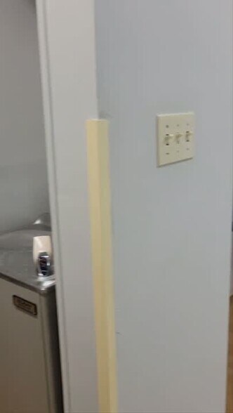 3333 Bardstown Rd, Louisville, KY à louer - Vidéo sur l’annonce professionnelle – Image 3 sur 5