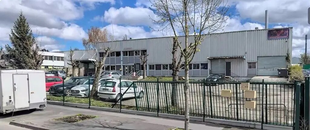 Local commercial dans Sarcelles à vendre Photo de l’immeuble– Image 1 sur 11