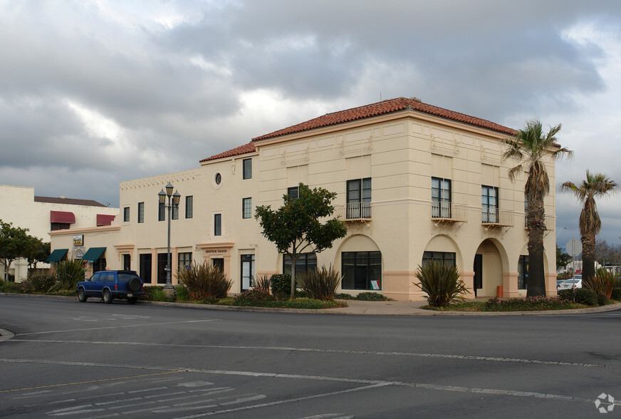 110 S Lincoln St, Santa Maria, CA à vendre - Photo principale – Image 1 sur 9