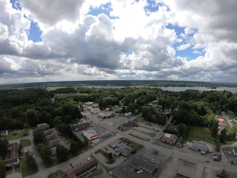 11005 Oak St, Conneaut Lake, PA à vendre - Photo de l’immeuble – Image 3 sur 8