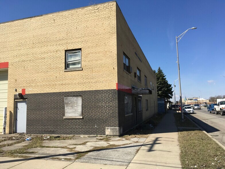 1000 Madison St, Maywood, IL à vendre - Photo de l’immeuble – Image 3 sur 8