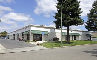 Plus de détails pour 7900-7994 Capwell Dr, Oakland, CA - Industriel/Logistique à louer
