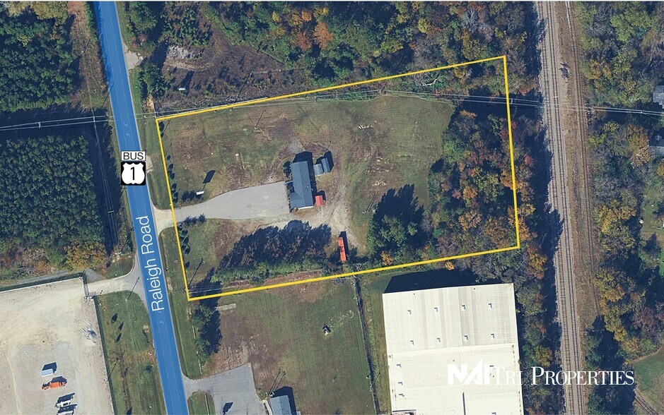 525 Raleigh Rd, Henderson, NC à louer - Photo de l’immeuble – Image 1 sur 1