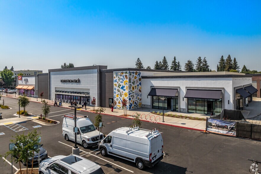 737-885 Russell Blvd, Davis, CA à louer - Photo de l’immeuble – Image 2 sur 6