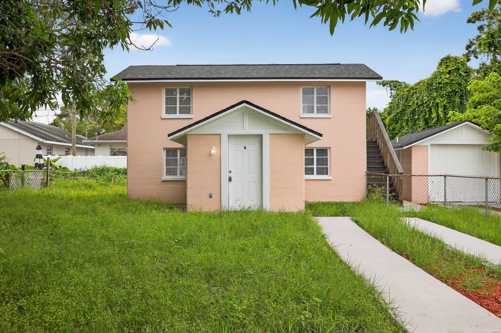 2710 53rd Ave N, Saint Petersburg, FL à vendre Photo de l’immeuble– Image 1 sur 30