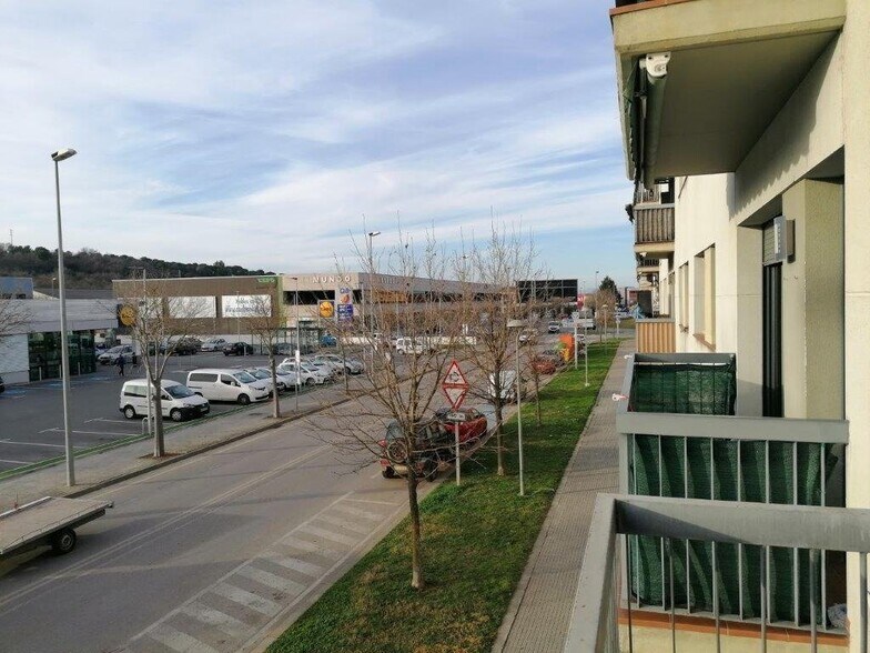 View Photo