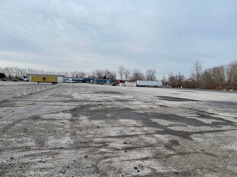 2024 E Birchwood, Cudahy, WI à louer - Photo de l’immeuble – Image 3 sur 16