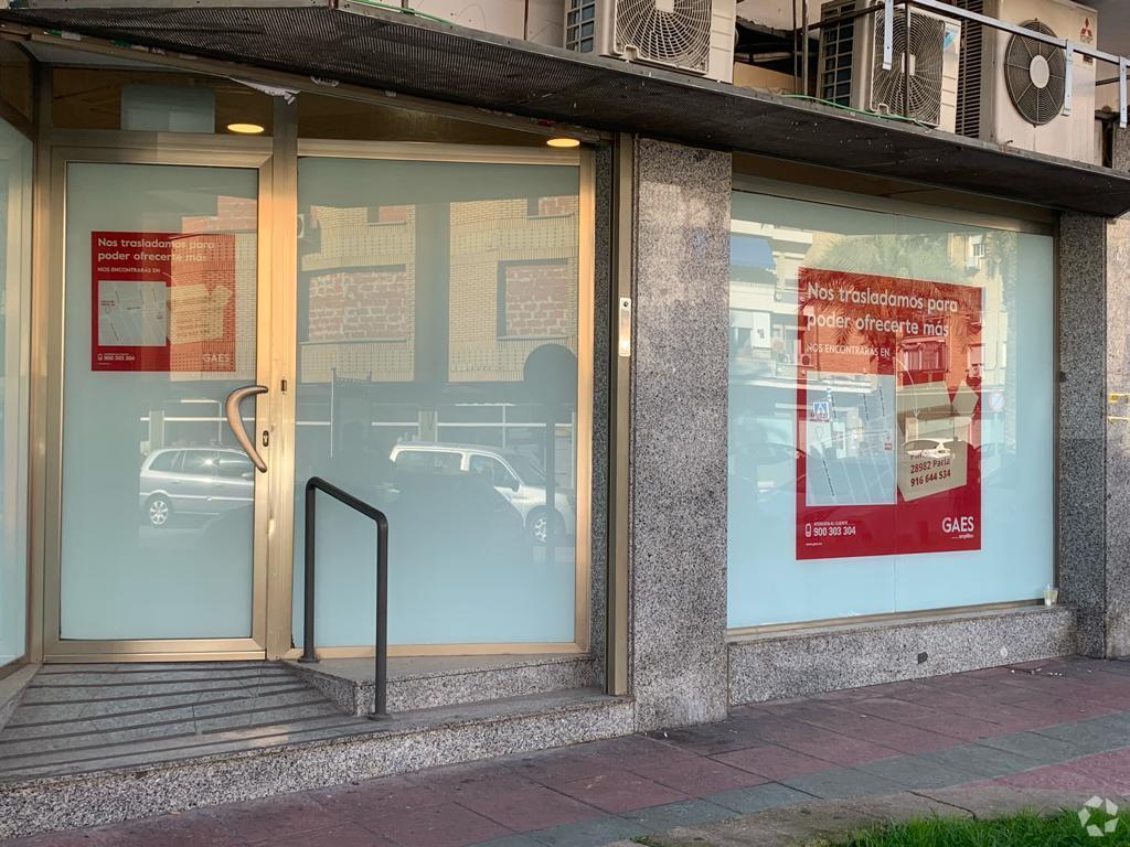 Local commercial dans Parla, Madrid à louer Photo intérieure– Image 1 sur 7