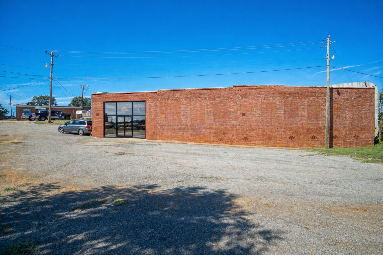 98 E Adams St, Forsyth, GA à louer Photo principale– Image 1 sur 24