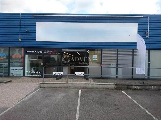 Plus de détails pour Local commercial à louer