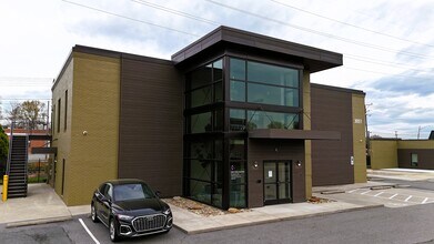 3041 Trenwest Dr, Winston-Salem, NC à louer Photo intérieure– Image 1 sur 6