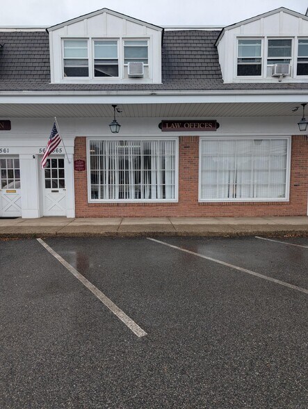 565 Newark Pompton Tpke, Pompton Plains, NJ à louer - Photo de l’immeuble – Image 2 sur 4
