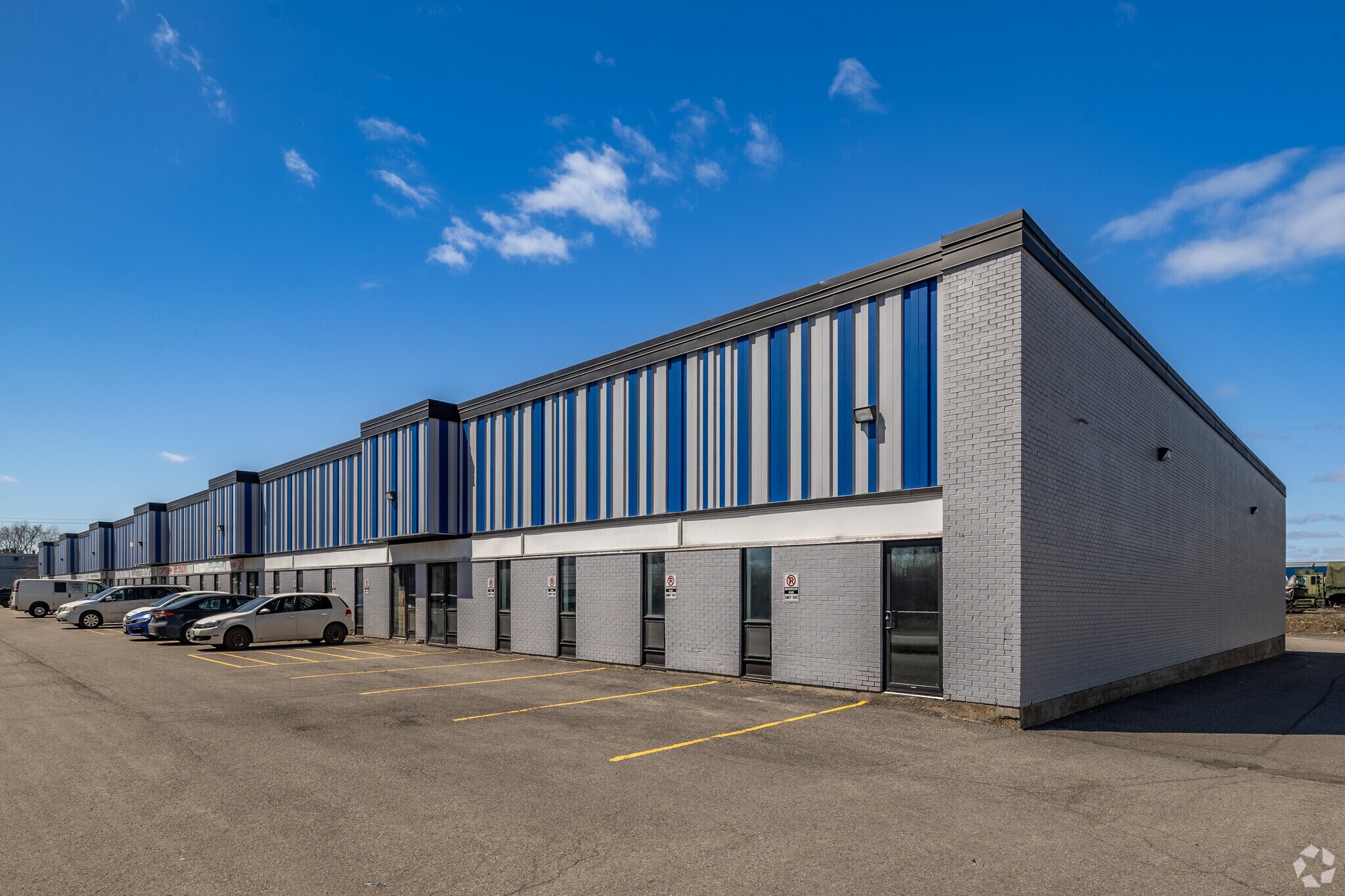 1117-1141 Newmarket St, Ottawa, ON à louer Photo principale– Image 1 sur 9