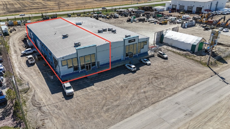 609B Mccool Street, Crossfield, Crossfield, AB à louer Photo intérieure– Image 1 sur 12