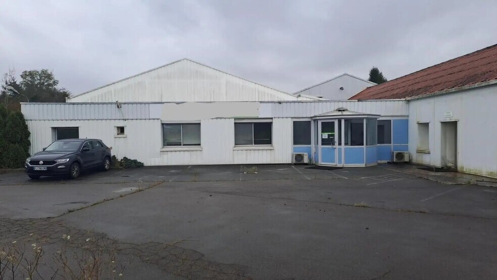 Local d’activités dans Corveissiat à louer - Photo de l’immeuble – Image 1 sur 7