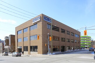 Plus de détails pour 7 Duke St W, Kitchener, ON - Bureau à louer