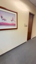 580-584 NW University Blvd, Port Saint Lucie, FL à louer - Vidéo sur l’annonce professionnelle
