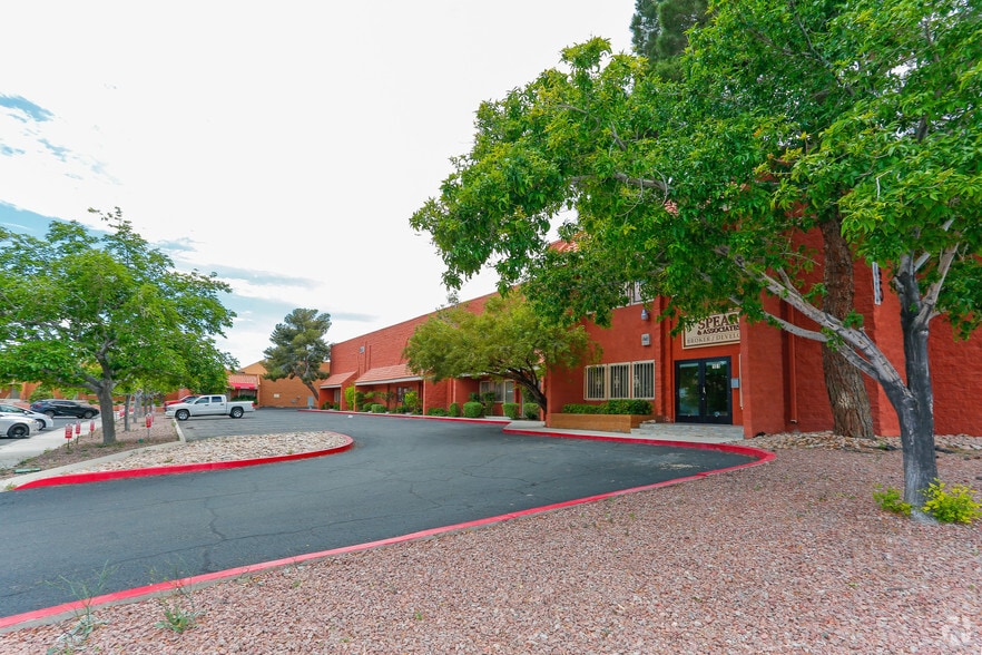 4545 W Hacienda Ave, Las Vegas, NV à louer - Photo principale – Image 1 sur 8