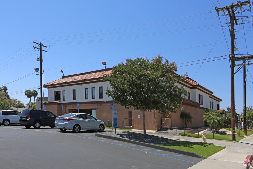 255 N Elm St, Escondido, CA à louer - Photo de l’immeuble – Image 3 sur 5