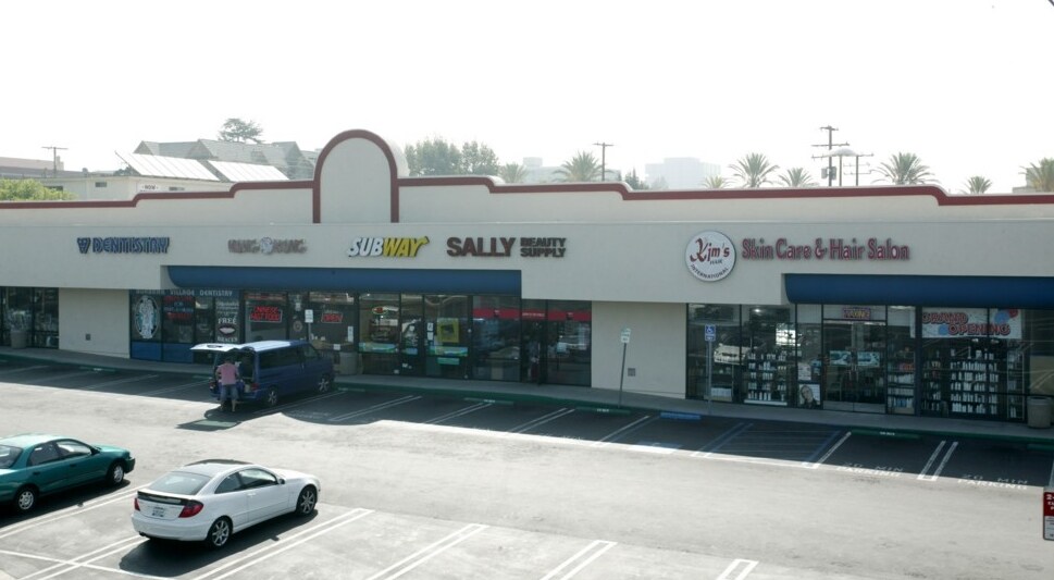 923-1000 N San Fernando Blvd, Burbank, CA à louer Photo principale– Image 1 sur 3