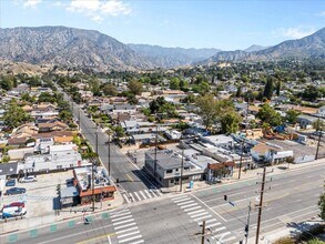 7969 Foothill Blvd, Sunland, CA - Vue aérienne vue de carte - Image1