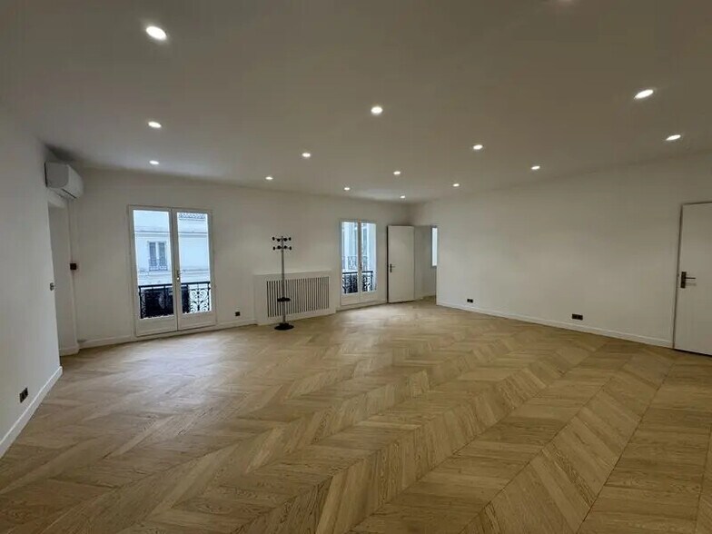 Bureau dans Paris à vendre - Photo intérieure – Image 1 sur 7