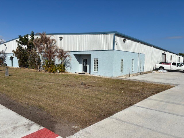 2760 Business Center Blvd, Melbourne, FL à vendre - Photo principale – Image 1 sur 9