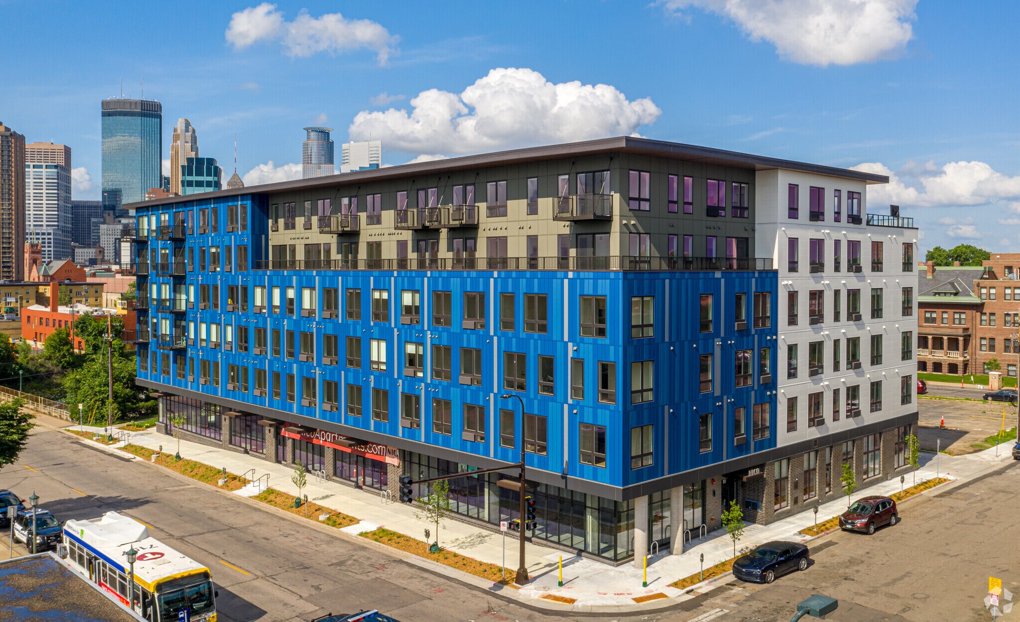 1725 Nicollet Ave, Minneapolis, MN à louer Photo de l’immeuble– Image 1 sur 6