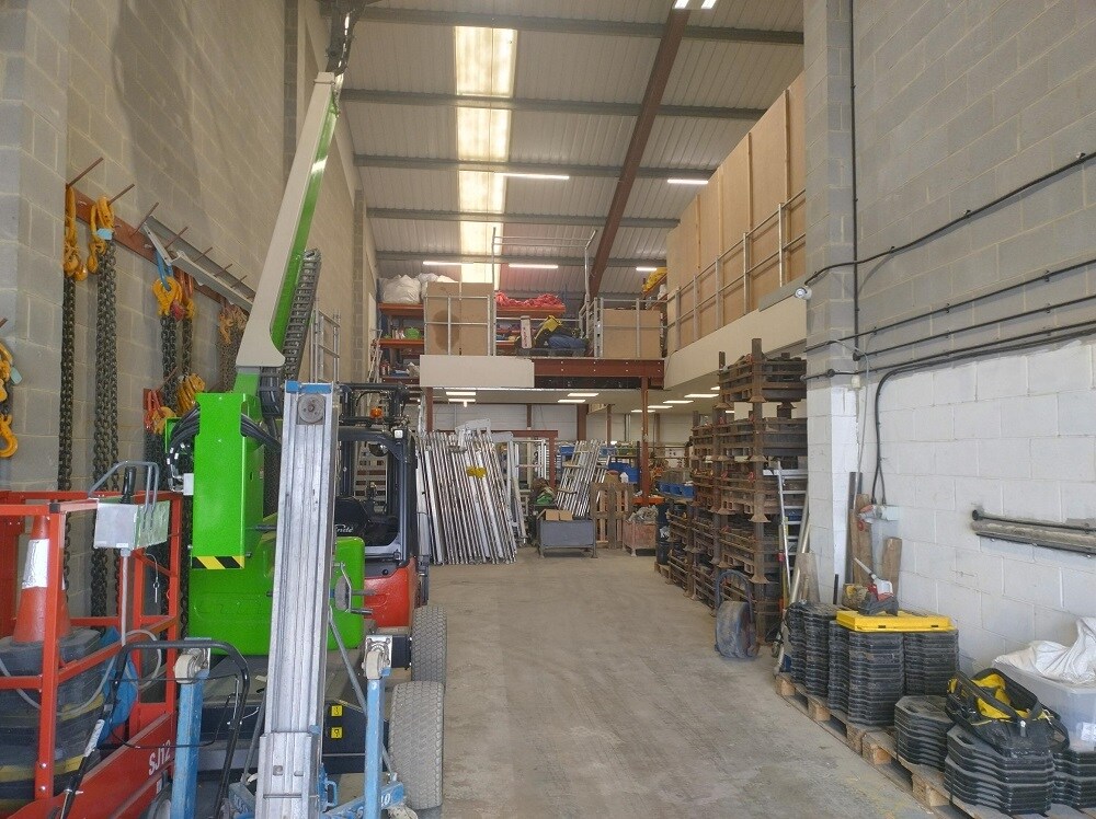 Works Rd, Letchworth Garden City, HRT SG6 1FH - Lot Unit 2 -  - Photo intérieure - Image 1 of 2
