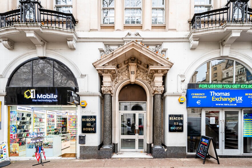 113 Kingsway, Londres à louer - Photo de l’immeuble – Image 2 sur 18