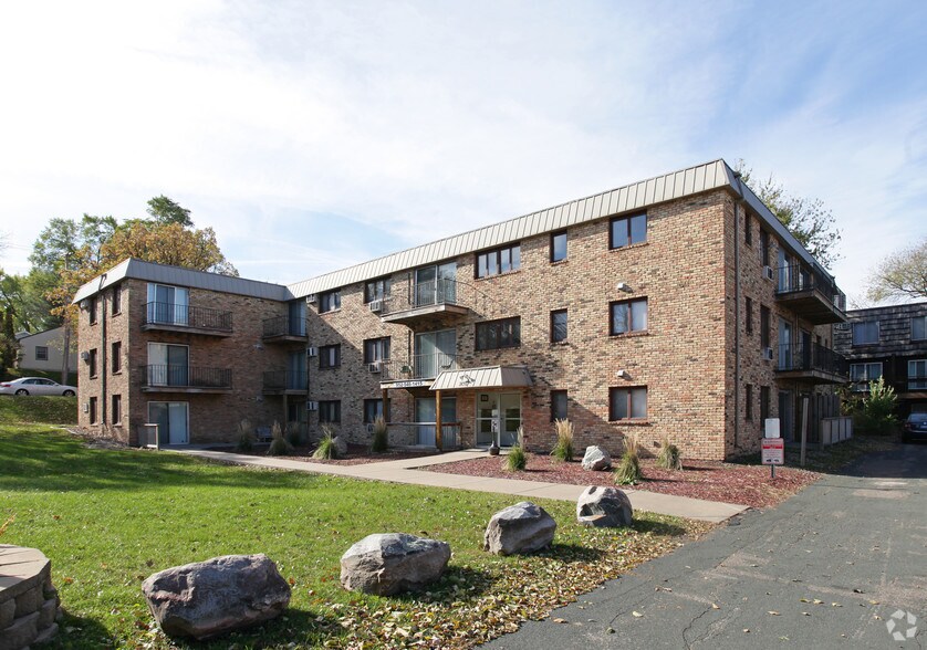 1436 Colorado Ave S, Saint Louis Park, MN à vendre - Photo principale – Image 1 sur 2