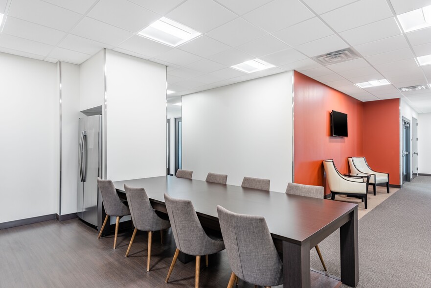 4620 E 53rd St, Davenport, IA à louer - Photo intérieure – Image 1 sur 5