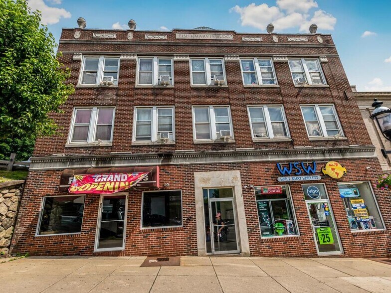 22 Upper Croton Ave, Ossining, NY à louer - Photo de l’immeuble – Image 1 sur 15