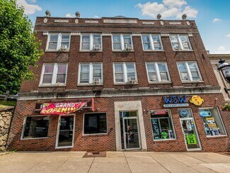 Plus de détails pour 22 Upper Croton Ave, Ossining, NY - Local commercial à louer