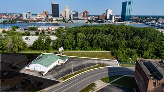 Plus de détails pour 309 First St, Toledo, OH - Local d’activités à vendre
