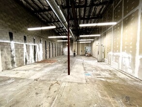 1142-1198 N Capitol Ave, San Jose, CA à louer Photo intérieure– Image 2 sur 16