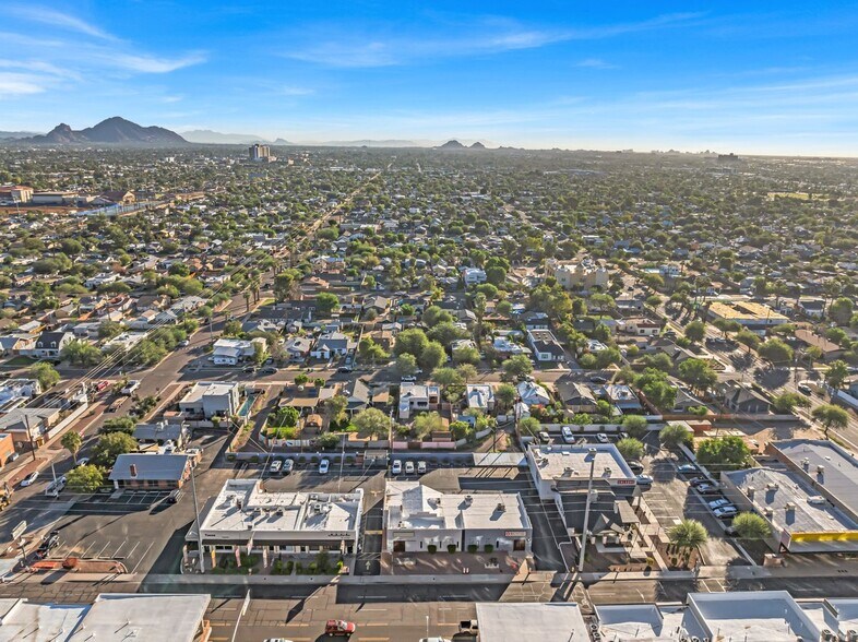 2317 N 7th St, Phoenix, AZ à vendre - Photo de l’immeuble – Image 2 sur 8