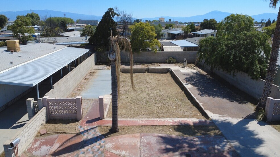 3601 S Chester Ave, Bakersfield, CA à vendre - Photo de l’immeuble – Image 2 sur 4