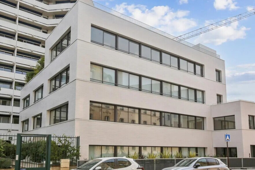 50 Rue De Picpus, Paris à louer - Photo de l’immeuble – Image 1 sur 15
