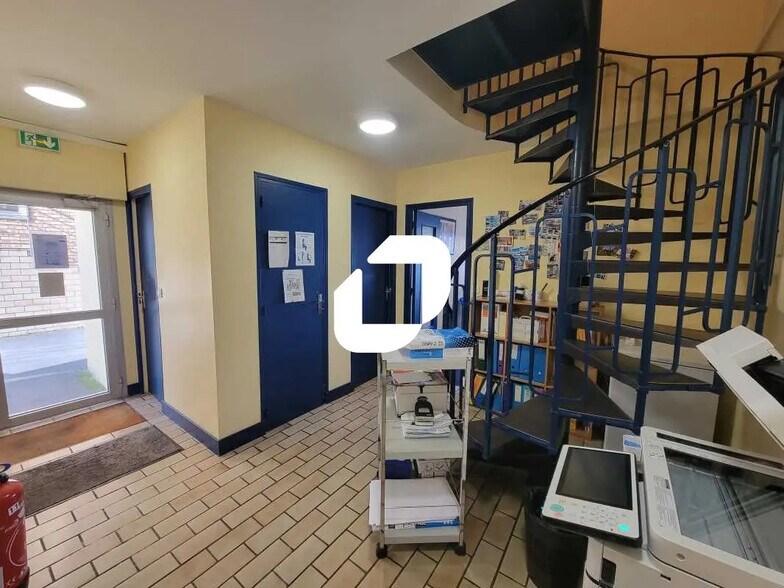 Bureau dans Longjumeau à vendre - Photo de l’immeuble – Image 3 sur 11